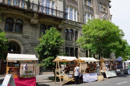 Charming Flat In The Center Apartment Budapest Exterior photo